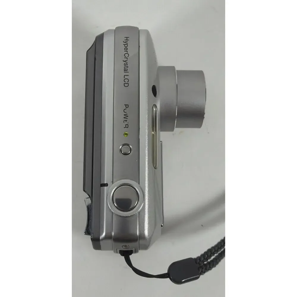Olympus Stylus 800 8.0 MP Digital Camera w/ Charger & 1GB Card